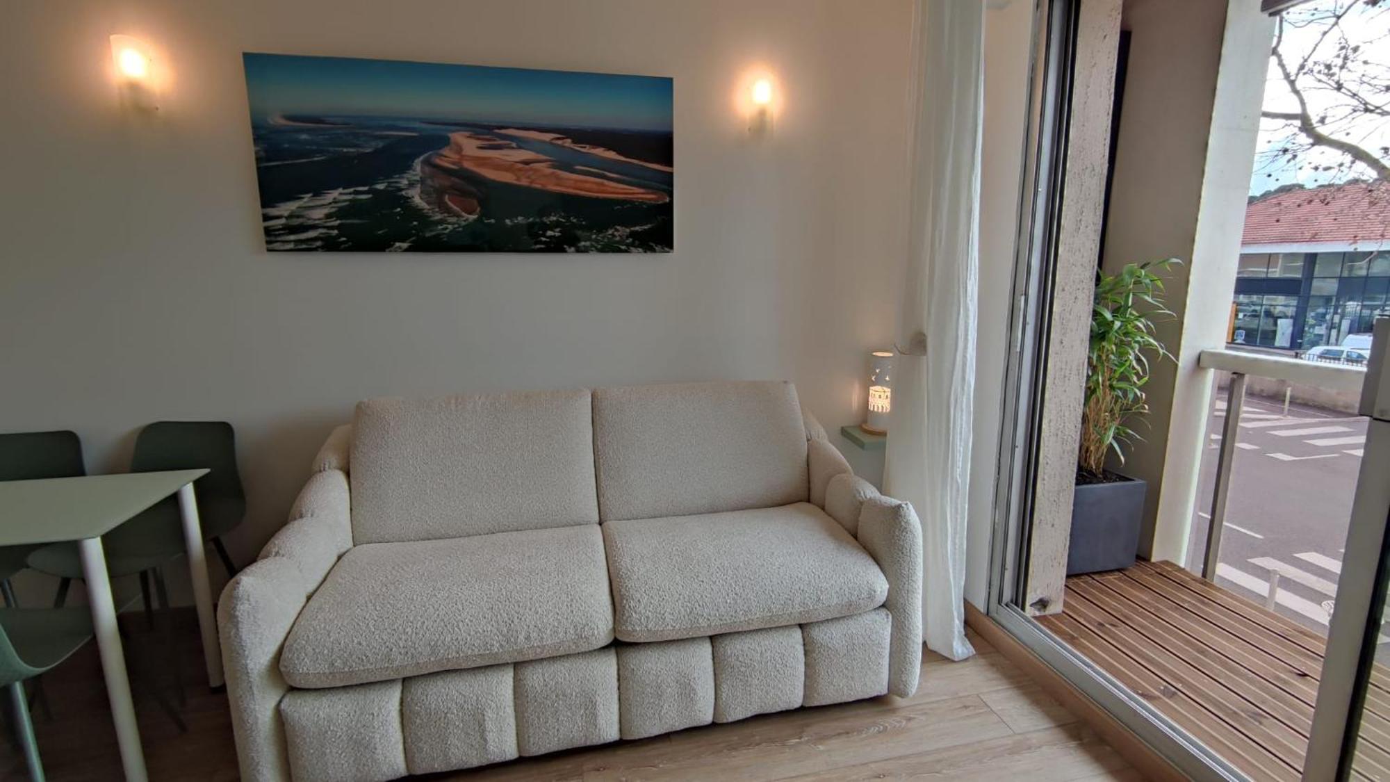 Studio Avec Parking Centre-ville Face A La Gare Plage & Commerces